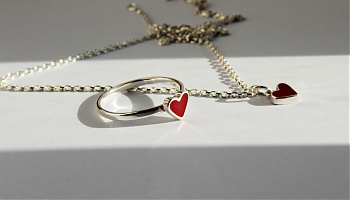 Szivecskés gyűrű - Teljes szett állítható össze szívekből!